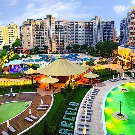 Arendo Sea Apartment In Barcelo Pantai Sunny Bagian luar foto