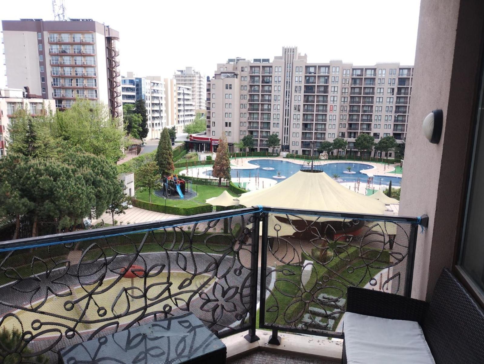 Arendo Sea Apartment In Barcelo Pantai Sunny Bagian luar foto