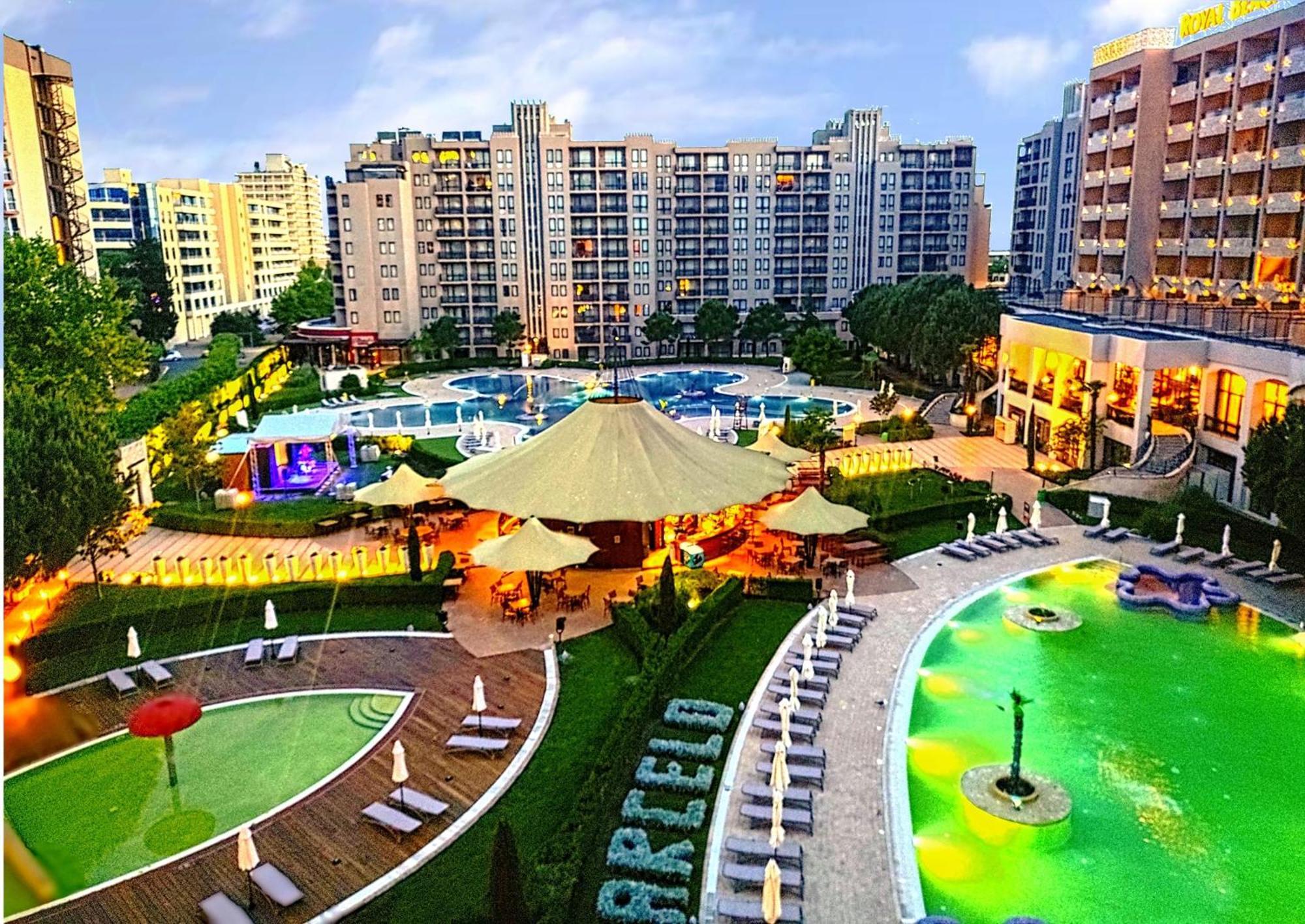 Arendo Sea Apartment In Barcelo Pantai Sunny Bagian luar foto