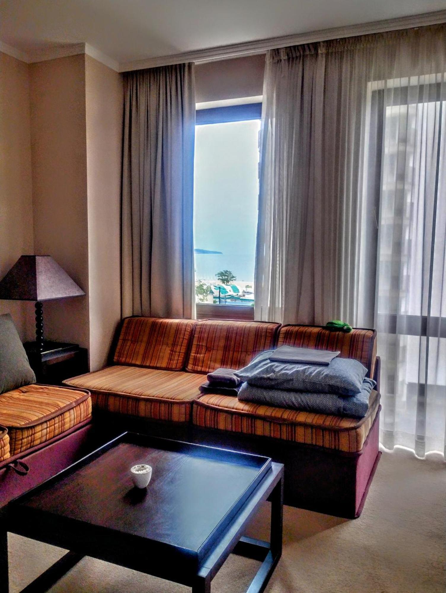 Arendo Sea Apartment In Barcelo Pantai Sunny Bagian luar foto